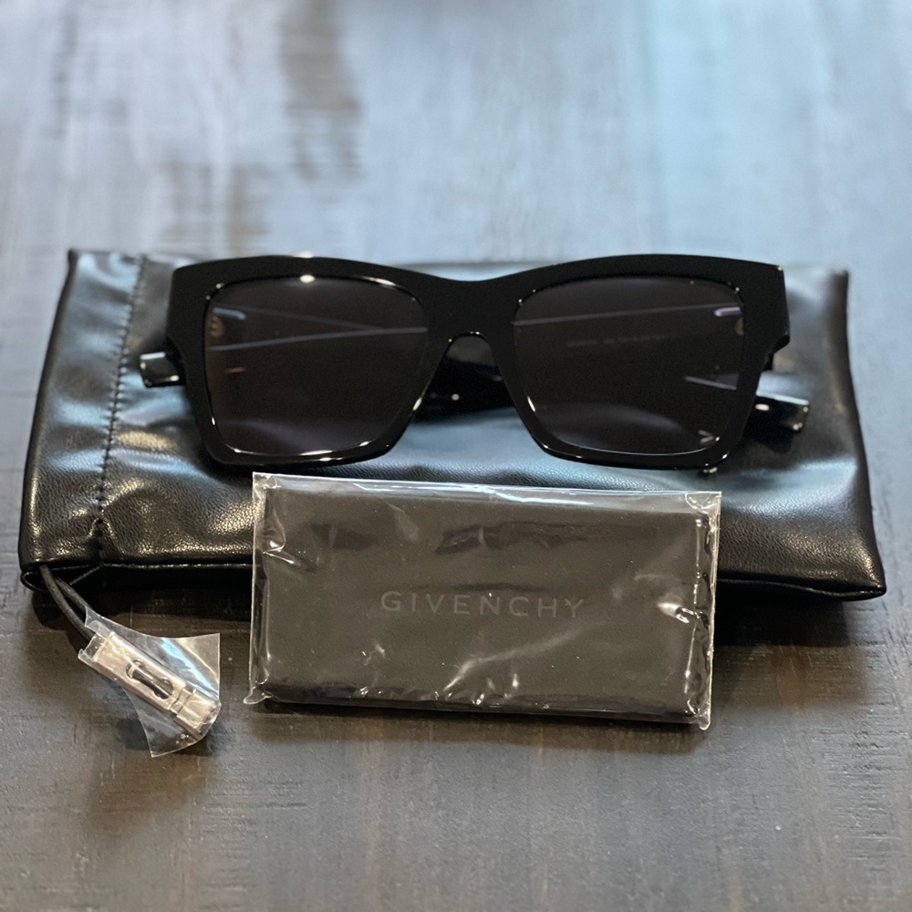 Givenchy Plumetis GV400761 Woman’s Sunglasses
